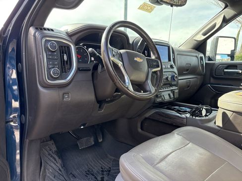 Used 2022 Chevrolet Silverado 2500 LTZ w/ LTZ Plus Package image 5