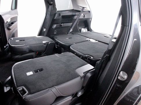 Certified 2023 Volvo XC90 B6 Ultimate w/ Protection Package Premier image 33