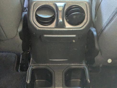 Used 2021 Jeep Wrangler Willys image 18
