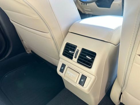 Used 2018 Subaru Outback 3.6R Limited image 36