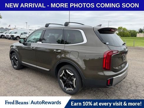 Used 2025 Kia Telluride S AWD/4WD image 5