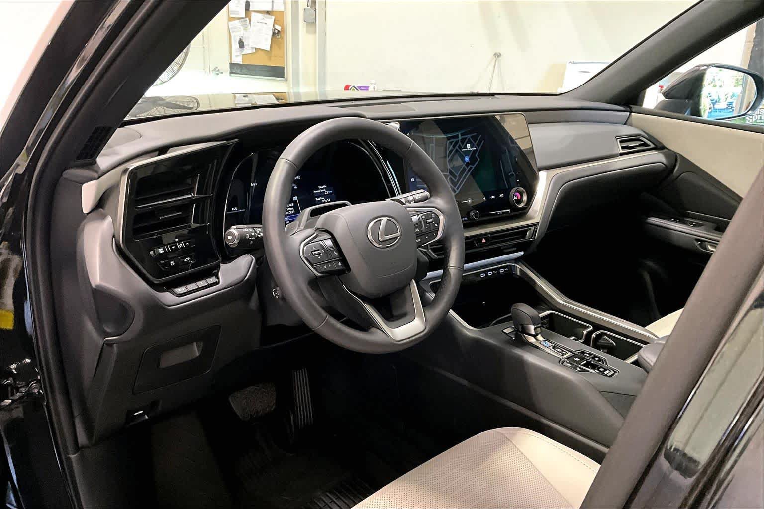 Certified 2026 Lexus TX 350 AWD w/ Technology Package image 17