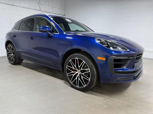 Used 2023 Porsche Macan S AWD/4WD image 3
