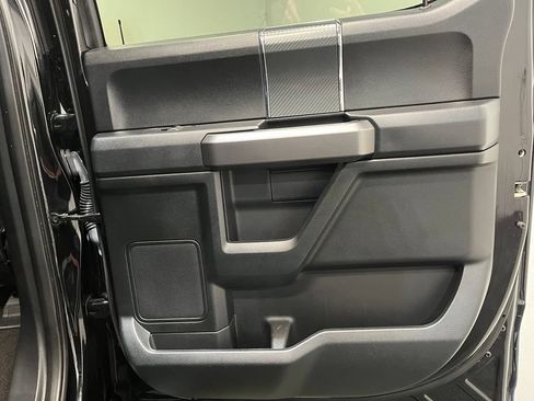 Used 2019 Ford F150 XLT w/ Equipment Group 302A Luxury AWD/4WD image 18