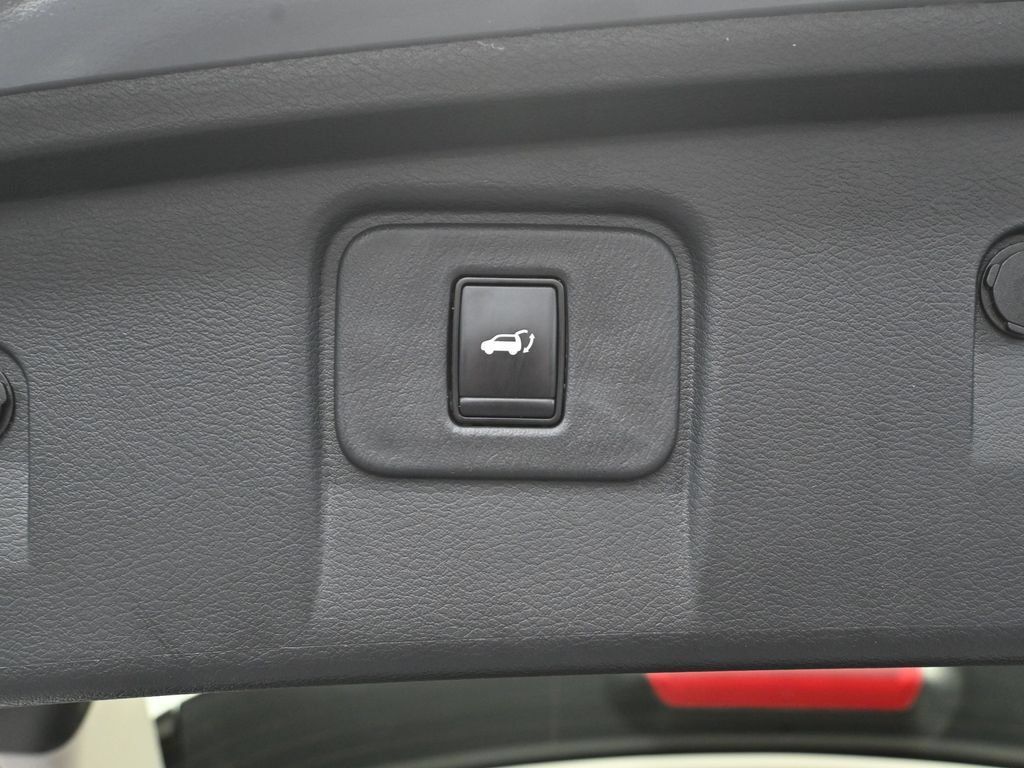 Used 2024 Nissan Murano Platinum AWD/4WD image 37