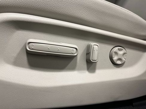 New 2026 Honda Odyssey EX-L image 9