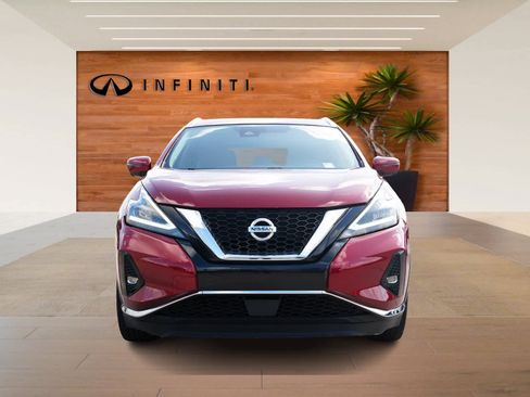 Used 2019 Nissan Murano Platinum image 2