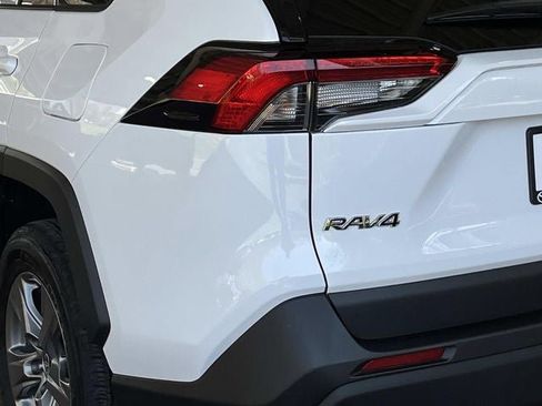 Used 2024 Toyota RAV4 XLE w/ Convenience Package image 5