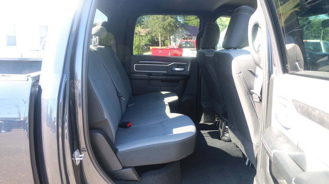 Used 2022 RAM 3500 Big Horn AWD/4WD image 13