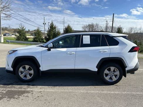 Used 2023 Toyota RAV4 XLE image 2