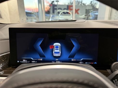 Certified 2024 BMW X7 xDrive40i w/ M Sport Package image 19