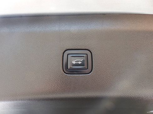 Used 2023 Buick Enclave Essence w/ Experience Buick Package AWD/4WD image 49