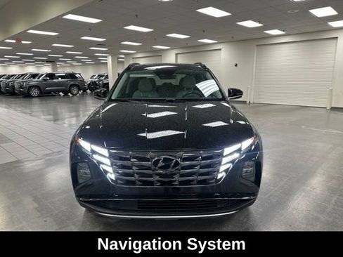 Used 2024 Hyundai Tucson Limited AWD/4WD image 2
