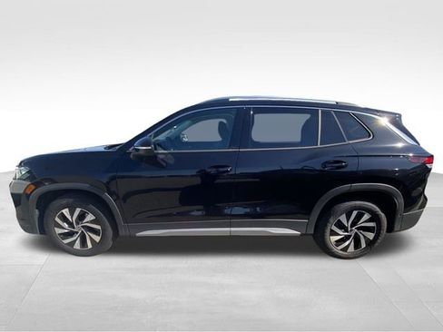 Used 2025 Volkswagen Tiguan S FWD image 4