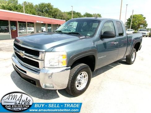 Used 2007 Chevrolet Silverado 2500 LT w/ Safety Package AWD/4WD image 1