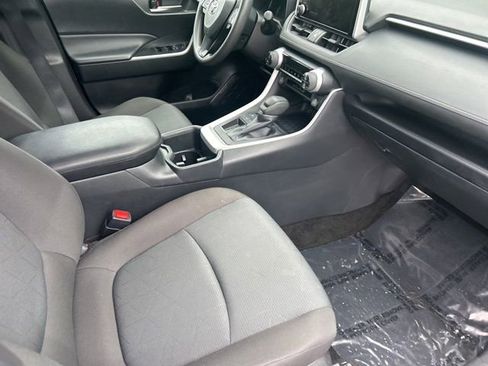 Used 2025 Toyota RAV4 XLE FWD image 13