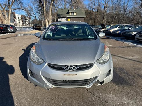 Used 2013 Hyundai Elantra GLS image 2