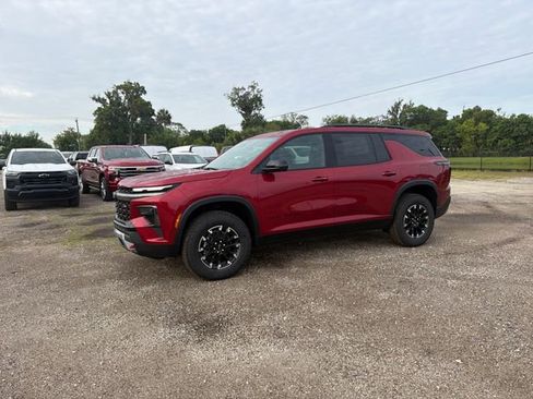 New 2026 Chevrolet Traverse Z71 w/ Driver Confidence Package AWD/4WD image 3