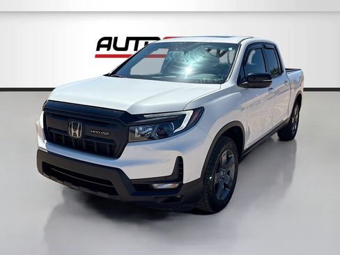 Used 2025 Honda Ridgeline TrailSport image 3