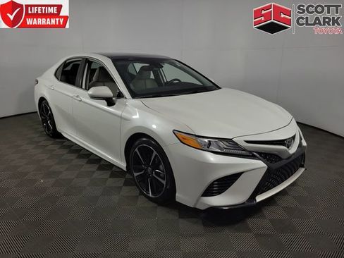 Used 2020 Toyota Camry XSE image 1