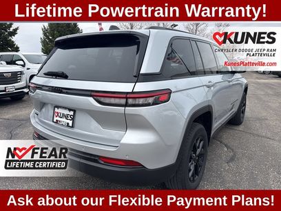 Used 2025 Jeep Grand Cherokee Altitude