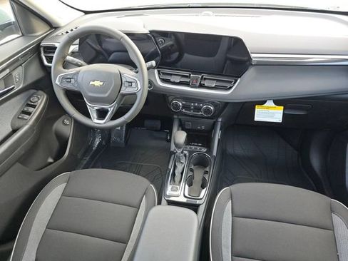 New 2026 Chevrolet TrailBlazer LT w/ Convenience Package image 25