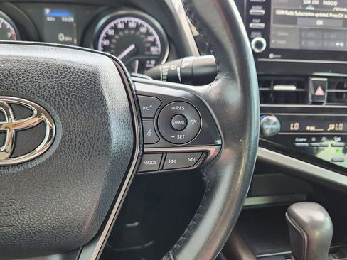 Used 2023 Toyota Camry SE w/ Convenience Package image 17