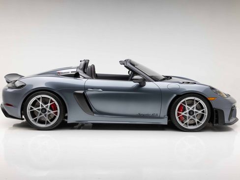 Used 2024 Porsche 718 Boxster Spyder RS RWD image 15