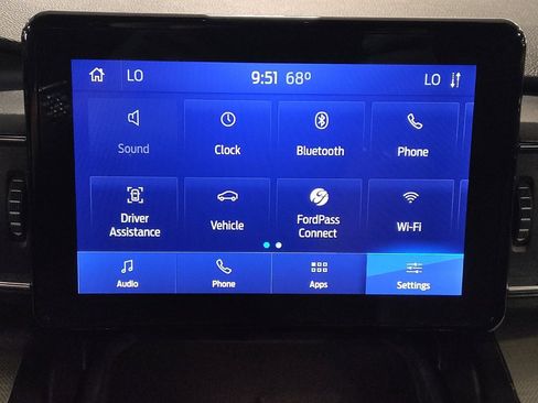 Used 2020 Ford Explorer XLT w/ Equipment Group 202A image 25