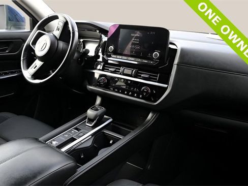 Used 2025 Nissan Pathfinder SV image 20