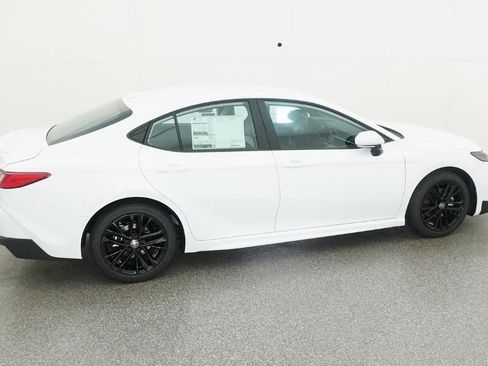New 2026 Toyota Camry SE FWD image 10