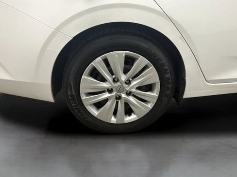 Used 2024 Nissan Sentra S FWD image 27