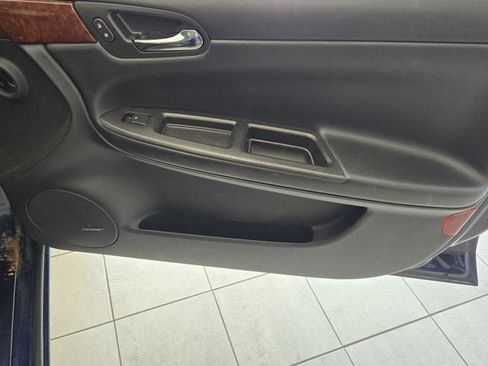 Used 2007 Chevrolet Impala LTZ image 8