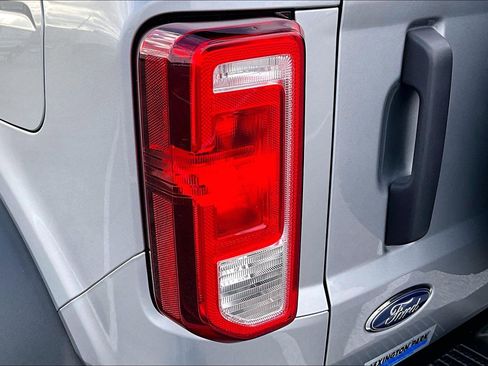 Certified 2022 Ford Bronco Black Diamond image 25