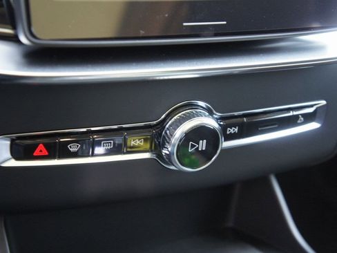 New 2026 Volvo XC90 B6 Plus w/ Protection Package Premier image 14