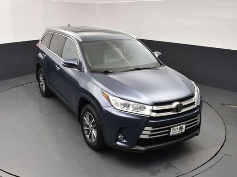 Used 2019 Toyota Highlander XLE image 13