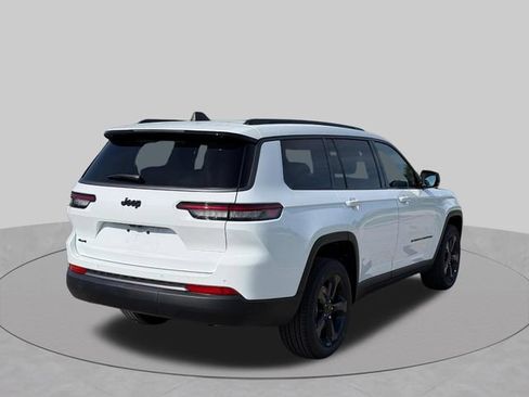 New 2026 Jeep Grand Cherokee L Limited w/ Limited Altitude Package AWD/4WD image 3