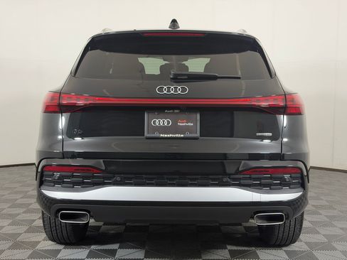 Used 2025 Audi Q5 Premium w/ Convenience Package AWD/4WD image 10