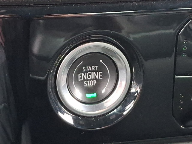 Used 2024 Chevrolet Silverado 1500 LT AWD/4WD image 18