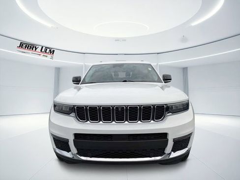Used 2021 Jeep Grand Cherokee L Limited w/ Luxury Tech Group II AWD/4WD image 8