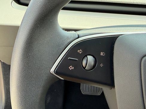 Used 2024 Tesla Model 3 Standard Range RWD image 28