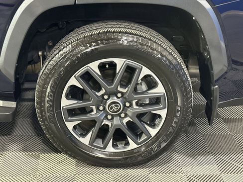 Used 2023 Toyota Sequoia Limited image 12