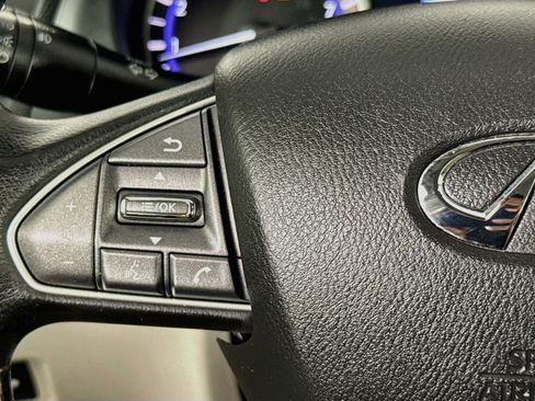 Used 2017 INFINITI Q50 3.0t Premium RWD image 11