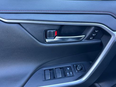 Used 2022 Toyota RAV4 XSE w/ Premium Package image 12