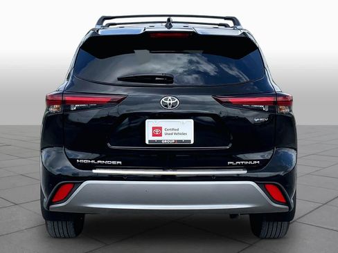 Used 2026 Toyota Highlander Platinum AWD/4WD image 5