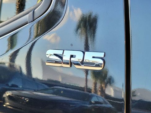Used 2019 Toyota Tacoma SR5 image 8
