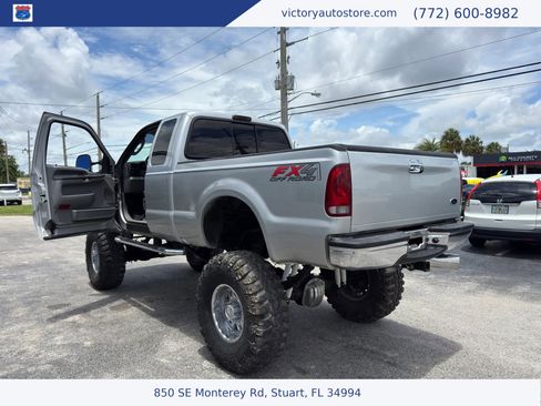 Used 2003 Ford F250 XLT AWD/4WD image 12