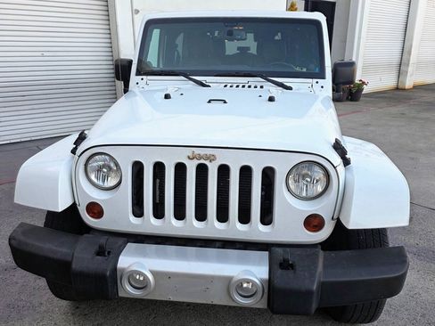 Used 2013 Jeep Wrangler Sahara w/ Dual Top Group AWD/4WD image 11