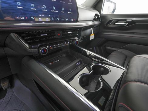 Used 2026 Chevrolet Tahoe RST w/ RST Performance Edition image 25