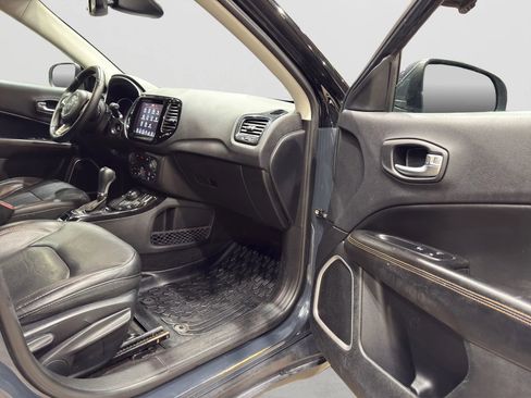 Used 2018 Jeep Compass Limited image 40